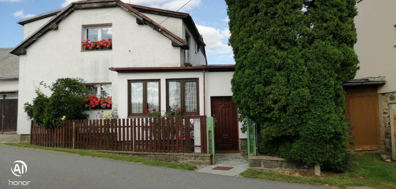 Apartamento Dvougenerační dům se zahradou Vimperk Exterior foto