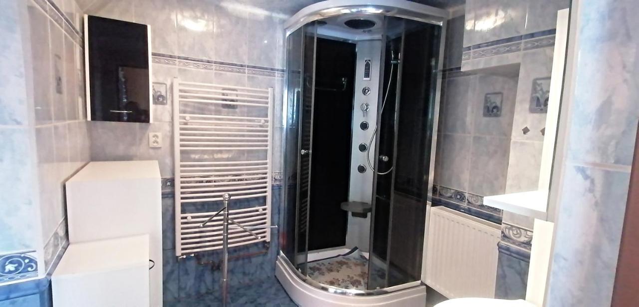 Apartamento Dvougenerační dům se zahradou Vimperk Exterior foto